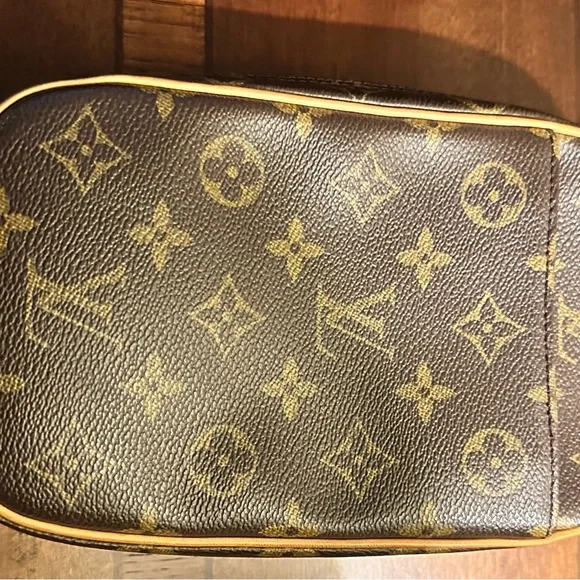 LV bag - Picture 5 of 5